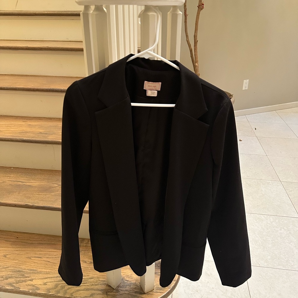 Classic Black Women's Blazer